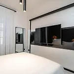Agape Suite Old Town-Luxury Two Bedroom Apartment