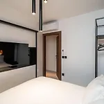 Agape Suite Old Town-Luxury Two Bedroom Apartment
