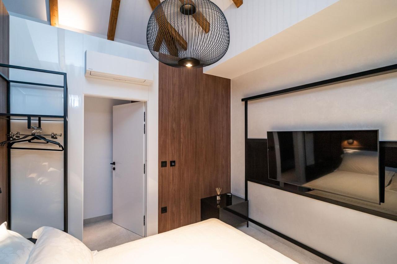 Lägenhet Agape Old Town-luxury Two Bedroom *