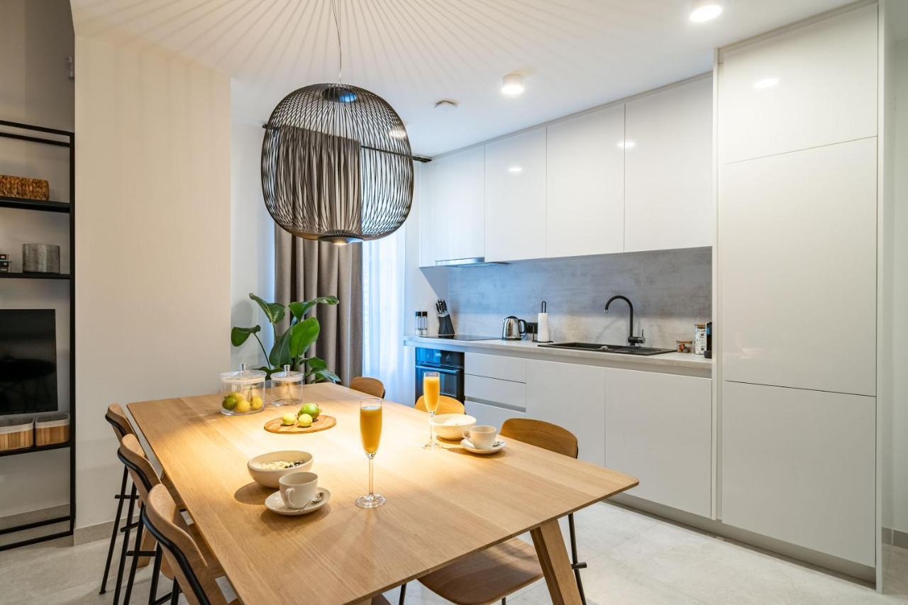 Lägenhet Agape Old Town-luxury Two Bedroom